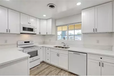 10532 Eton, Chatsworth, CA 91311 - Photo 11