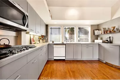 8166 Rhodes Avenue, North Hollywood, CA 91605 - Photo 9