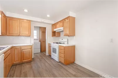 23042 Gilmore Street, West Hills, CA 91307 - Photo 3