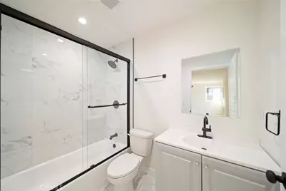 15141 Lassen, Mission Hills (San Fernando), CA 91345 - Photo 35