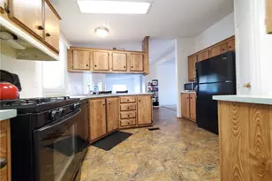 29021 Bouquet Canyon Road, Saugus, CA 91350 - Photo 7