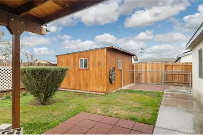 318 Leeta, Bakersfield, CA 93307 - Photo 29