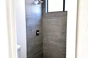 21930 Marylee, Woodland Hills, CA 91367 - Photo 15