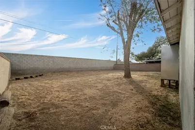 1042 West Avenue J10, Lancaster, CA 93534 - Photo 11