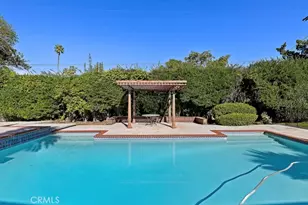 19825 Santa Rita St, Woodland Hills, CA 91364 - Photo 39