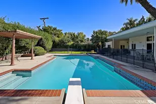 19825 Santa Rita St, Woodland Hills, CA 91364 - Photo 3