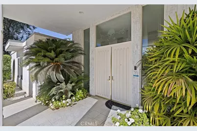 19825 Santa Rita Street, Woodland Hills, CA 91364 - Photo 3