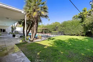 19825 Santa Rita St, Woodland Hills, CA 91364 - Photo 41