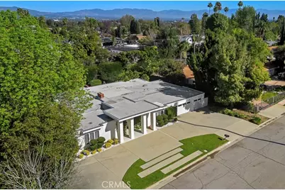19825 Santa Rita Street, Woodland Hills, CA 91364 - Photo 47