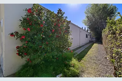19825 Santa Rita Street, Woodland Hills, CA 91364 - Photo 37
