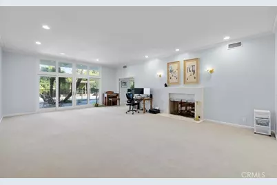 19825 Santa Rita Street, Woodland Hills, CA 91364 - Photo 7