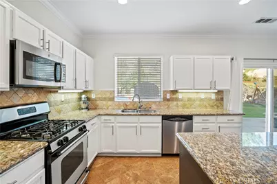 29632 Teasedale Place, Castaic, CA 91384 - Photo 7