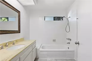 1348 N Orange Dr, Los Angeles, CA 90028 - Photo 21