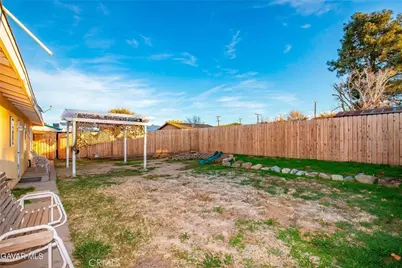 4546 W Avenue L11, Lancaster, CA 93536 - Photo 15