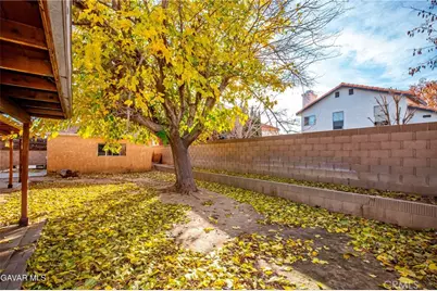 43637 Rembrandt, Lancaster, CA 93535 - Photo 31
