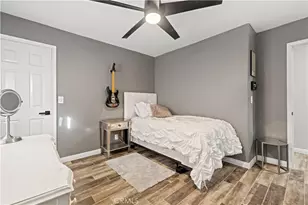 24305 Cheryl Kelton Pl, Newhall, CA 91321 - Photo 23