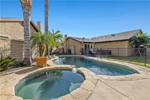 24305 Cheryl Kelton Pl, Newhall, CA 91321 - Photo 33