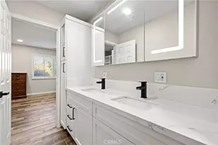24305 Cheryl Kelton Pl, Newhall, CA 91321 - Photo 19