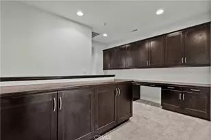 22105 Barrington, Saugus, CA 91350 - Photo 13