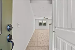 22105 Barrington, Saugus, CA 91350 - Photo 35