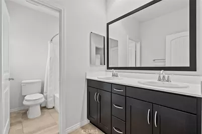 22105 Barrington, Saugus, CA 91350 - Photo 33