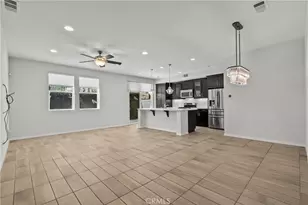 22105 Barrington, Saugus, CA 91350 - Photo 7