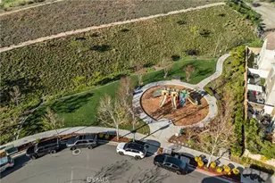 22105 Barrington, Saugus, CA 91350 - Photo 31