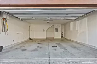 22105 Barrington, Saugus, CA 91350 - Photo 27