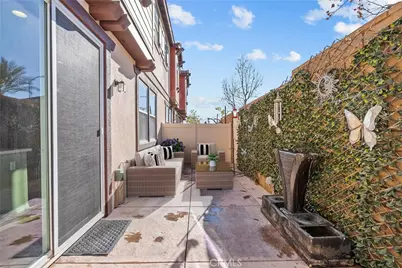 22105 Barrington, Saugus, CA 91350 - Photo 41