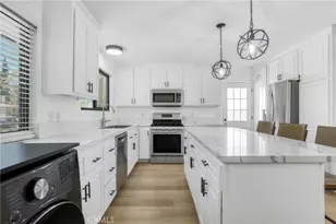 8400 Chimineas Ave, Northridge, CA 91325 - Photo 13