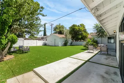 8400 Chimineas Avenue, Northridge, CA 91325 - Photo 33