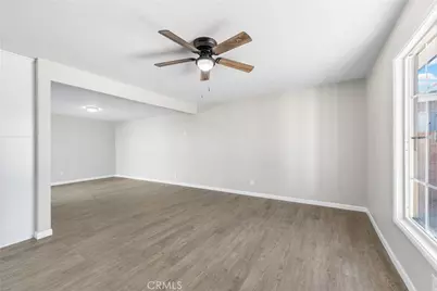 44952 Harlas, Lancaster, CA 93534 - Photo 5