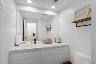 18741 Hatteras St, Tarzana, CA 91356 - Photo 11