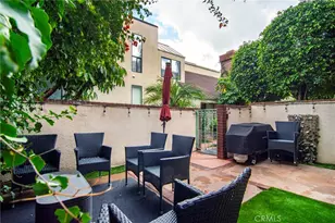 18741 Hatteras St, Tarzana, CA 91356 - Photo 23