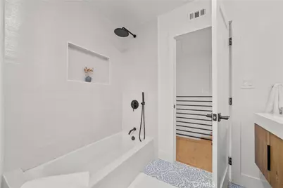 13925 Branton Place, Sherman Oaks, CA 91423 - Photo 21