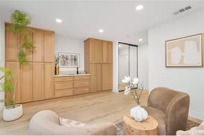 14457 Glorietta Drive, Sherman Oaks, CA 91423 - Photo 19