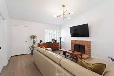 27987 Caraway, Saugus, CA 91350 - Photo 5