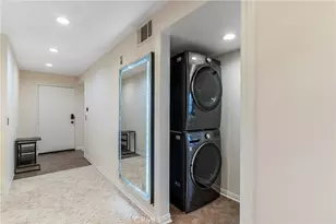 5515 Canoga Ave, Woodland Hills, CA 91367 - Photo 13