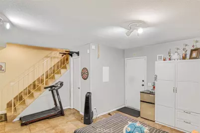 10215 Variel Avenue #7, Chatsworth, CA 91311 - Photo 13