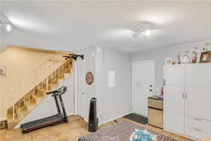 10215 Variel Ave, Chatsworth, CA 91311 - Photo 13