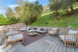 16982 Escalon Dr, Encino, CA 91436 - Photo 9