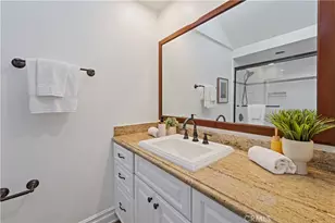 16982 Escalon Dr, Encino, CA 91436 - Photo 21