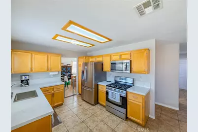 43956 Gillan Avenue, Lancaster, CA 93535 - Photo 11