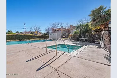 425 W Avenue J5, Lancaster, CA 93534 - Photo 3