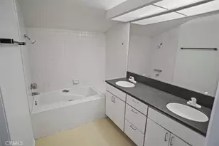 23207 Yvette Ln, Valencia, CA 91355 - Photo 13