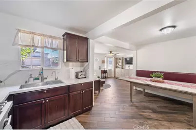 11113 Van Buren Avenue, Inglewood, CA 90044 - Photo 7