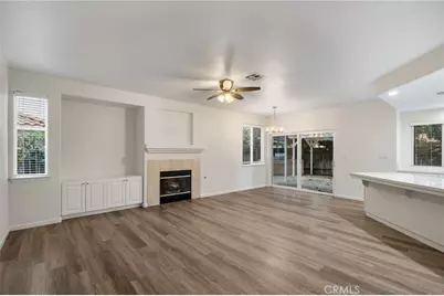 11205 Illusion Way, Bakersfield, CA 93311 - Photo 9