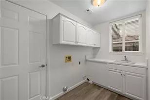 11205 Illusion Way, Bakersfield, CA 93311 - Photo 19