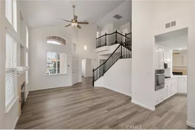 11205 Illusion Way, Bakersfield, CA 93311 - Photo 5