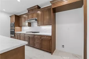 19038 Carranza, Saugus, CA 91350 - Photo 5